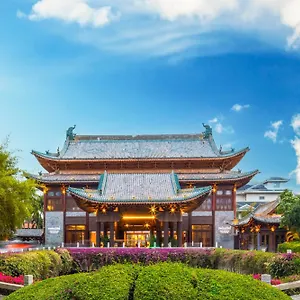 https://crowne-plaza-sanya.sanyahainanhotels.com